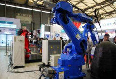 世界工业机器人需求猛增 日本厂商积极布局