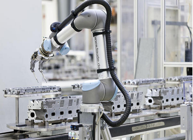 当机器人崛起，人类或许需要争取自己的工作配额