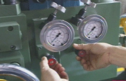 加强液压系统的维护 - 确保液压设备正常工作