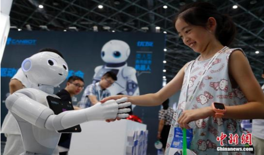 专家：中国将成最大机器人市场